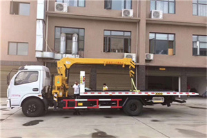 雨城附近汽车轮胎更换