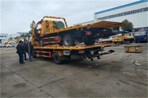 雨城同城汽车补胎